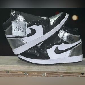 Air Jordan 1 “Silver Toe” Womens